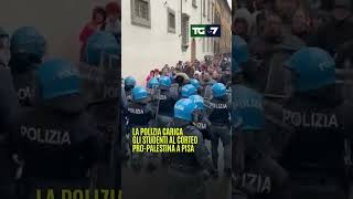 La polizia carica gli studenti al corteo proPalestina a Pisa [upl. by Myrle]