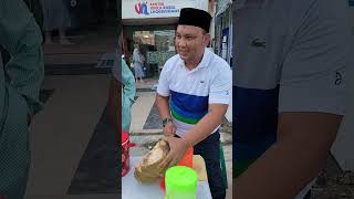 HAZHARISTMSM JUAL KELAPA MUDA SAAT BULAN RAMADHAN [upl. by Walrath]