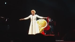 Ornella Vanoni  quotTi voglioquot  Live Milano  Teatro Arcimboldi  quotLe donne e la musicaquot  Tour 2022 [upl. by Ellenrad]