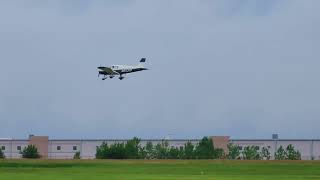 1971 Piper PA28140 Cherokee Cruiser Landing At New Century AirCenter JCIKIXD  N643TP aviation [upl. by Sands514]