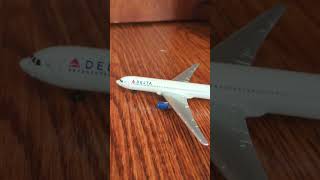 Delta and American Play PingPong aviation planes subscribe viral flipnote3d [upl. by Netsrek958]