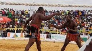 Issaka issaka vs Mahi Chakirou de Zinder lutte traditionnelle nigérienne 2024 [upl. by Ytsirc]