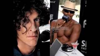 Jamie Foxx Responds to Howard Sterns Gay Allegation on Foxxhole Radio Show [upl. by Edgard]