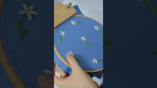 Daffodil flower design viral 2ontrending diy embroidery 2ontreanding 2024 youtubeshorts art [upl. by Calendra]