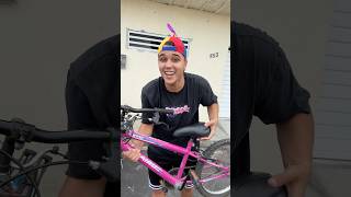 Dei uma bike rosa para paulinho de presente de natal 😂 irmãosmedeiros grau bike bicicleta [upl. by Aluino700]