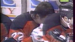 Claude Lemieux vs Brett Lindros Mar 261995 [upl. by Nanek809]