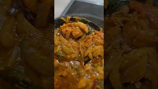 Coriander Chicken Curry 😋 corianderchicken shortsvideo food trendingreels chickencurry [upl. by Surat821]