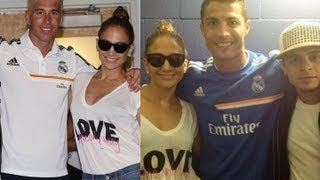 Jennifer Lopez visita a los jugadores del Madrid [upl. by Alasteir351]