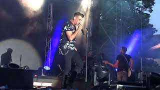 Francesco Gabbani Vigevano PV 08072018  AMEN  SOFTWARE [upl. by Farrow]