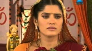 Yahan Main Ghar Ghar Kheli  Hindi TV Serial  Suhasi Karan Grover  Zee TV [upl. by Aylatan]