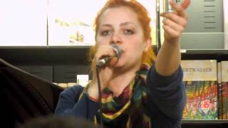 Noemi  Vuoto a perdere live  Feltrinelli Roma  25 marzo 2011 [upl. by Jacqueline]