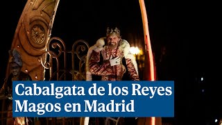 Los Reyes Magos desfilan con su cabalgata por Madrid [upl. by Attener77]