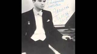 Emil Gilels plays Rachmaninov quotPolichinellequot [upl. by Laitselec]