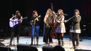 Della Mae quotLike Bonesquot [upl. by Trevah]