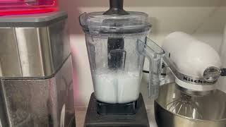 Vitamix A2300 Ascent Series Smart Blender Review [upl. by Scheck]