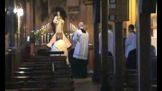 latin mass edinburgh maundy thursday 2008 pange lingua [upl. by Eelnyl]