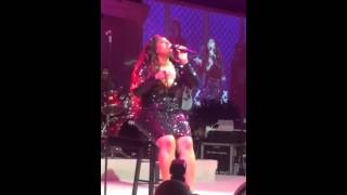 Jazmine Sullivan Sings quotIn Love With Another Manquot Live at Debra Lees PRE Dinner [upl. by Leban942]