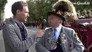 Franz der Zugführer des Oktoberfest Trachten und Schützenzuges [upl. by Mellie]