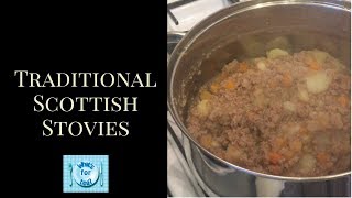 Traditional Scottish Stovies Recipe amp Cook with me [upl. by Machutte806]