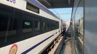 Coimbatore vande bharat express chases  overtake Mysuru Express at Katpadi Junction [upl. by Othella]