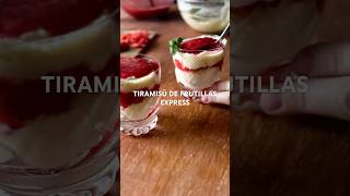 TIRAMISÚ EXPRESS DE FRUTILLAS Tiramisù alle Fragole fresas tiramisu postre frutillas [upl. by Atteloj]