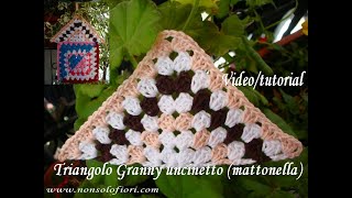 Triangolo Granny uncinetto  Videotutorial [upl. by Divadnhoj]