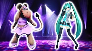 Hatsune Miku vs Holly Dolly  Ievan Polkka MASHUP [upl. by Dry131]