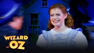 New Footage  London  The Wizard of Oz [upl. by Ralyat175]