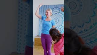 YOGA mit Pummeleinhorn amp kids4yoga 🧘 Nr 03 quotHallowinkquot [upl. by Annaed]