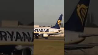 Ryanair B7377 Touch amp Go Training  Doncaster airport aviation aircraft airlines pilot crew [upl. by Hsirt]