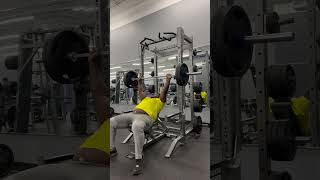 Incline bench 225 x 5 inclinebenchpress upperchest motivation fitnessmotivation explore [upl. by Cirad]