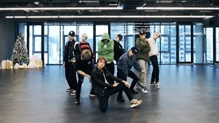 NCT U 엔시티 U Universe Lets Play Ball Dance Practice [upl. by Persse566]