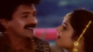 Aavesham  Muddoyamma Muddu Video Song  Rajasekhar Nagma Madhu Bala [upl. by Navinod]