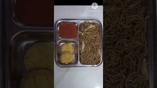 Chowmin platterstreet foodstreetfood foodie food [upl. by Hadihsar]