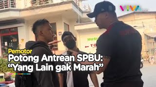 Helm Pemotor Digeplak Gegara Cuek Potong Antrean SPBU Alasannya [upl. by Narej]