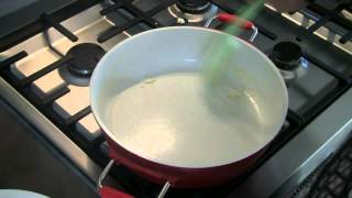 Scrambled Eggs No scrubbing Ceramic Coated Cookware Not Teflon [upl. by Lengel]