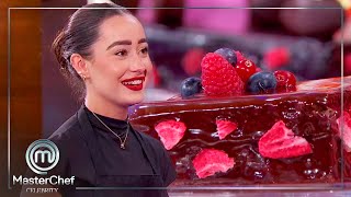 ¿Estará rica la primera tarta de Marina  MasterChef Celebrity 9 [upl. by Sabba]