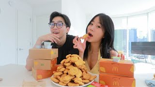 100 CHICKEN NUGGETS IN 10 MINUTES CHALLENGE [upl. by Udenihc]