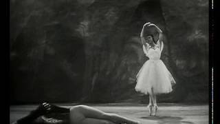 Rare Nureyev amp Fonteyn dancing Pas de Deux from Giselle act 2 [upl. by Faro]