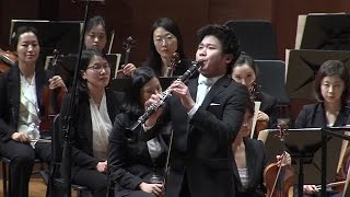 Han Kim plays Shalom Aleichem Rov Feidman for Clarinet and Orchestra by Bela Kovacs [upl. by Yarezed]