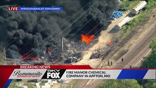 Explosions and evacuations during Affton chemical plant fire [upl. by Parlin]