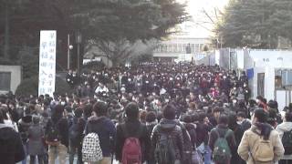 2012早稲田大学入試終了後ものすごい混雑 [upl. by Amles]