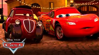 Los autos de carrera y sus familias  Pixar Cars [upl. by Zelten]