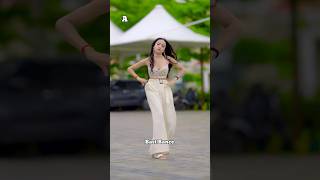 Mainu paisa nahi chahida dance shorts viralvideo dance nehakakkar [upl. by Edecrem]