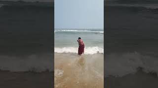 Tiruchendur Kovil ohm muruga kadarkarai kuliyal 🏊🌊lovelyvibesshortstamiltamilNammaTiruchendur [upl. by Naruq]