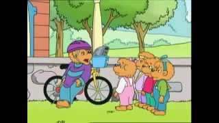 The Berenstain Bears The In Crowd  Fly It  Ep 24 [upl. by Molly]