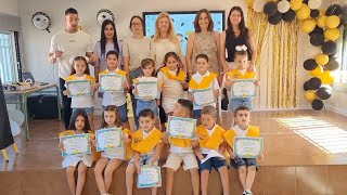 Los infantiles del Rosalía de Castro se gradúan con mucho ritmo [upl. by Ydnamron]