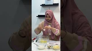 Muffins making  cake baking  how to break egg tahoor fatima raad [upl. by Gnoix216]