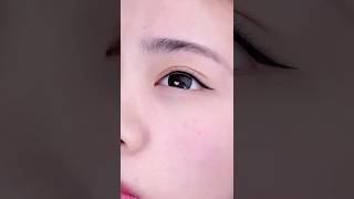 How to apply eyeliner perfectly shorts makeup eyeliner eyemakeup diy viral [upl. by Rees]