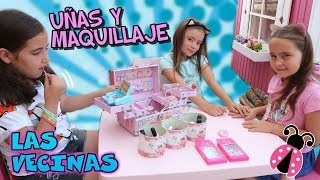 Las Vecinas 💄💋 Maquillaje y Manicura 💅 Los juguetes de Arantxa [upl. by Lladnyk]